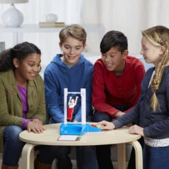 Hasbro Gaming Toffe Turner 13 Hasbro Gaming Toffe Turner -Spel Serie 1561461 5af69316